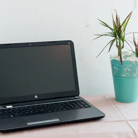 Bell Memories- With Terrace And Street View A1 *