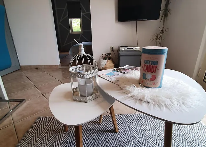 Bell Memories- With Terrace And Street View A1 Lejlighed