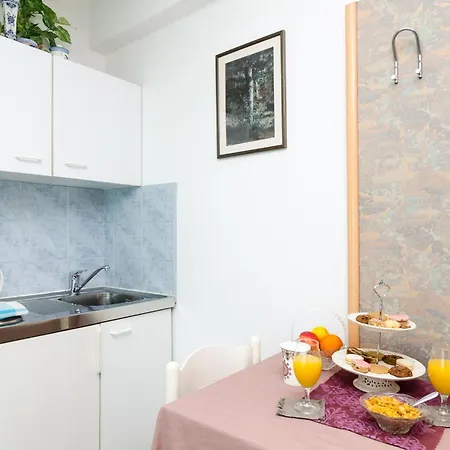 Bell Memories- With Terrace And Street View A1 Appartement *