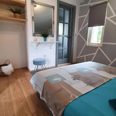 Bell Memories- With Terrace And Street View A1 Cavtat