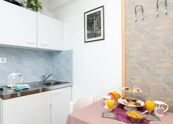 Bell Memories- With Terrace And Street View A1 公寓 *